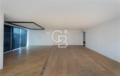 Yeşillik Caddesinde 1000 m2 Asansörlü 5 Katlı Showroom