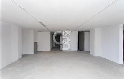Yeşillik Caddesinde 1000 m2 Yük Asansörlü 5 Katlı Showroom