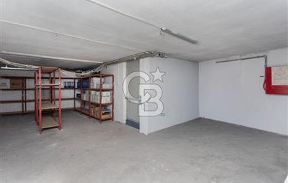 Yeşillik Caddesinde 1000 m2 Yük Asansörlü 5 Katlı Showroom