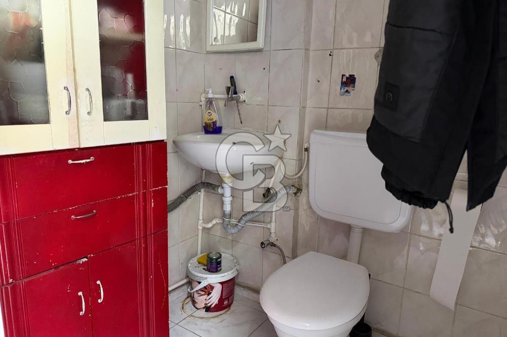 CB SMYRNA' DAN İNÖNÜ CADDESİ ÜZERİ SATILIK DÜKKAN