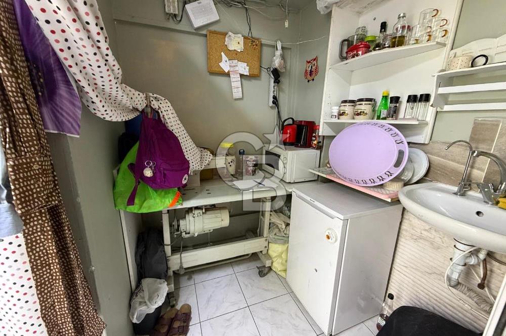 CB SMYRNA' DAN İNÖNÜ CADDESİ ÜZERİ SATILIK DÜKKAN