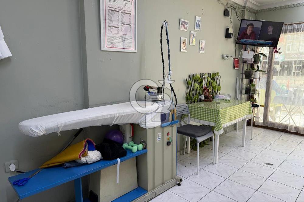 CB SMYRNA' DAN İNÖNÜ CADDESİ ÜZERİ SATILIK DÜKKAN