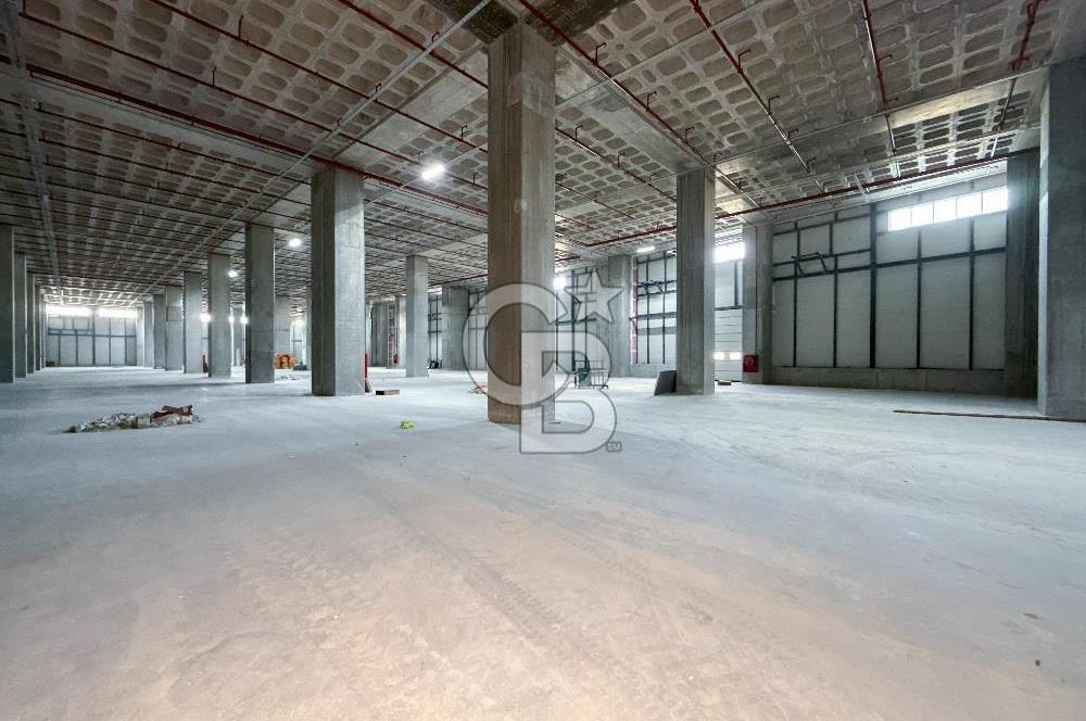 HADIMKÖY YOLU ÜZERİNDE A SINIFI 14.000M²H:9,40 8 RAMPA DEPO