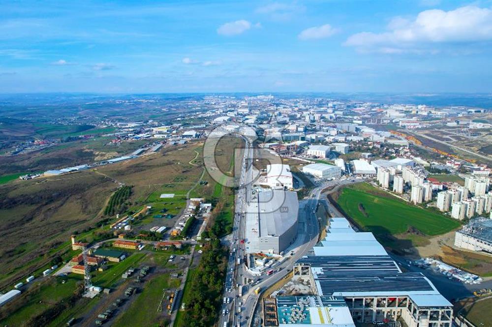 HADIMKÖY YOLU ÜZERİNDE A SINIFI 14.000M²H:9,40 8 RAMPA DEPO