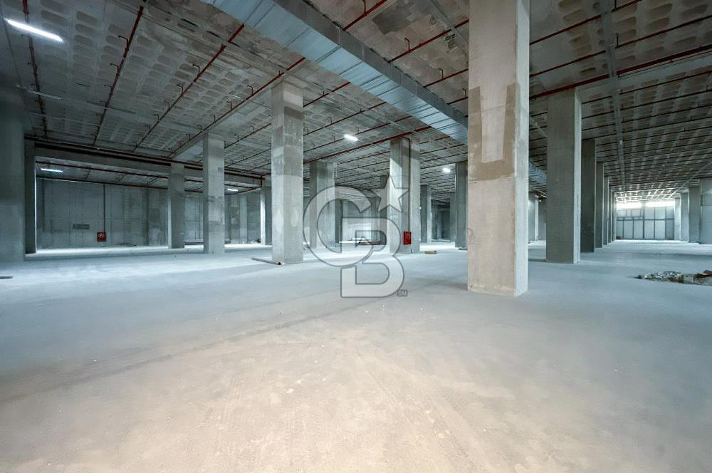 HADIMKÖY YOLU ÜZERİNDE A SINIFI 14.000M²H:9,40 8 RAMPA DEPO