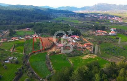 Muğla Menteşe Yenice'de içine 250 m2 ev yapılabilinecek Köy içi İmarlı Tarla