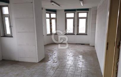 Bankadan Satılık Fatih Kirmasti’de Tarihi ve Prestijli Gayrimenkul – Ticaretin Kalbinde Yatırım Fırsatı