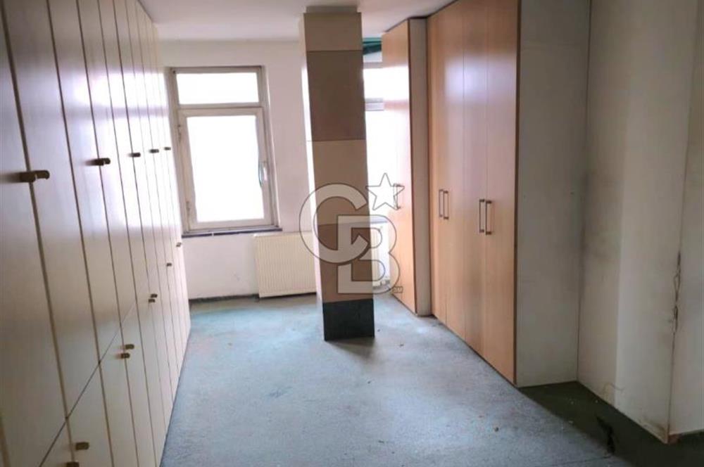 Bankadan Satılık Fatih Kirmasti’de Tarihi ve Prestijli Gayrimenkul – Ticaretin Kalbinde Yatırım Fırsatı