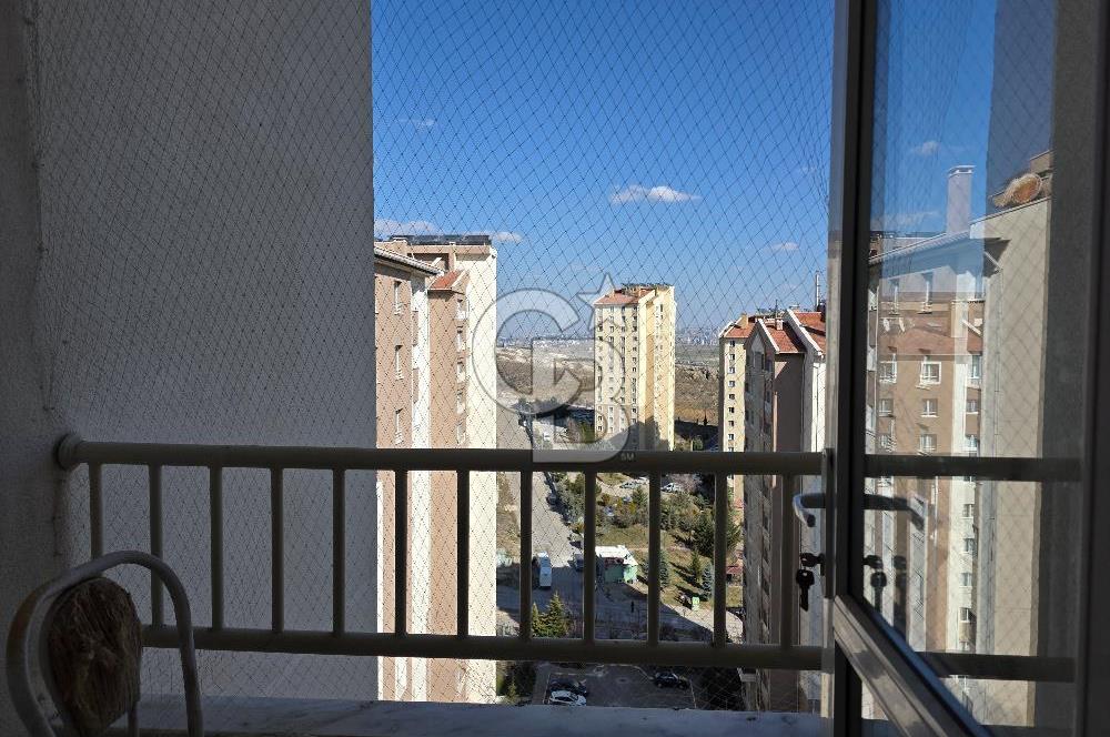 Ankara Yapracık'ta, pazar yerine yürüme mesafesinde 2+1 kiralık daire fırsatı!