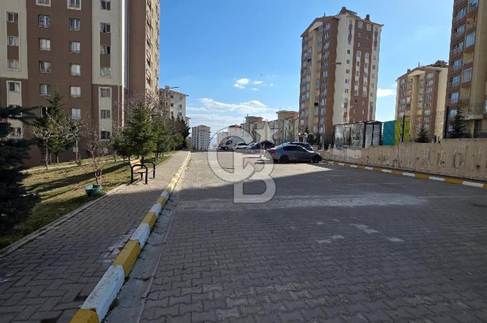 Ankara Yapracık'ta, pazar yerine yürüme mesafesinde 2+1 kiralık daire fırsatı!