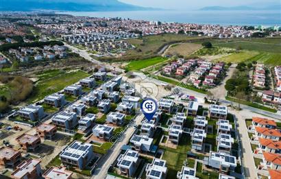 Kuşadası Lavinya Konaklarında tam müstakil kiralık villa