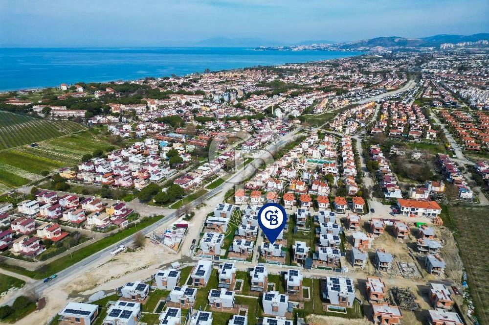 Kuşadası Lavinya Konaklarında tam müstakil kiralık villa