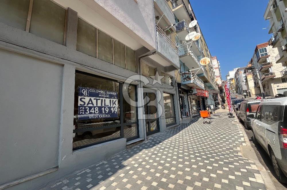 Bayraklı da dükkan