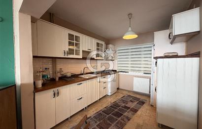 KARŞIYAKA VAPUR İSKELESİ KARŞISI EŞYALI KİRALIK 2+1 DAİRE