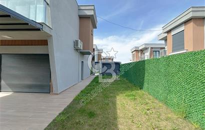 Kuşadası Lavinya Konaklarında tam müstakil kiralık villa