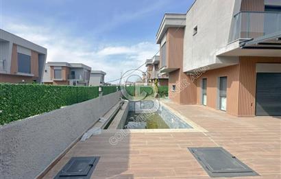 Kuşadası Lavinya Konaklarında tam müstakil kiralık villa