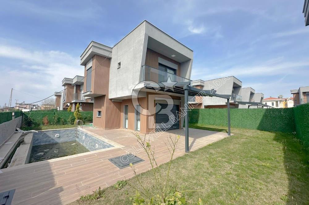 Kuşadası Lavinya Konaklarında tam müstakil kiralık villa