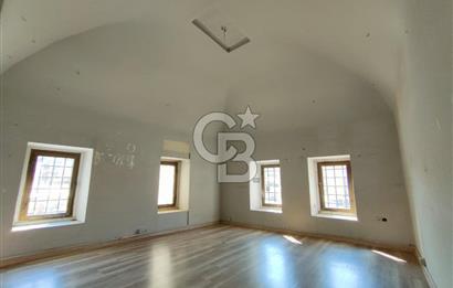 Kızlarağası Han'ında Kiralık Dükkan