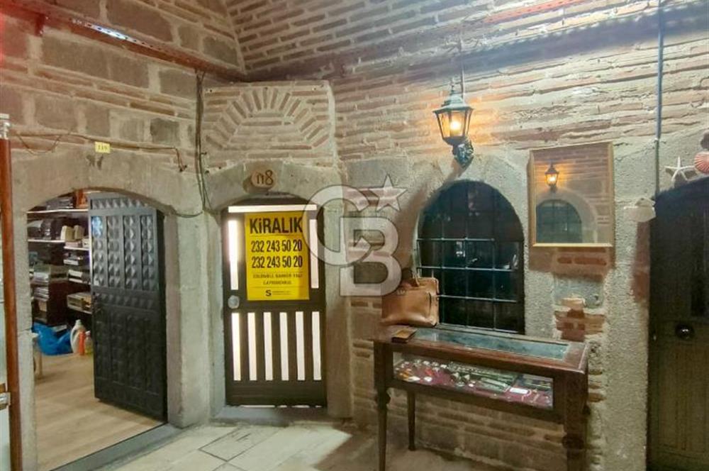 Kızlarağası Han'ında Kiralık Dükkan