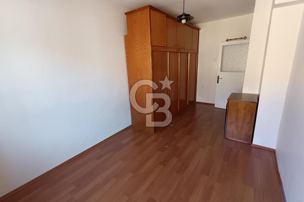 Buca Efelerde Merkezi Konumda, Geniş ve Ferah Kiralık 3+1 Daire