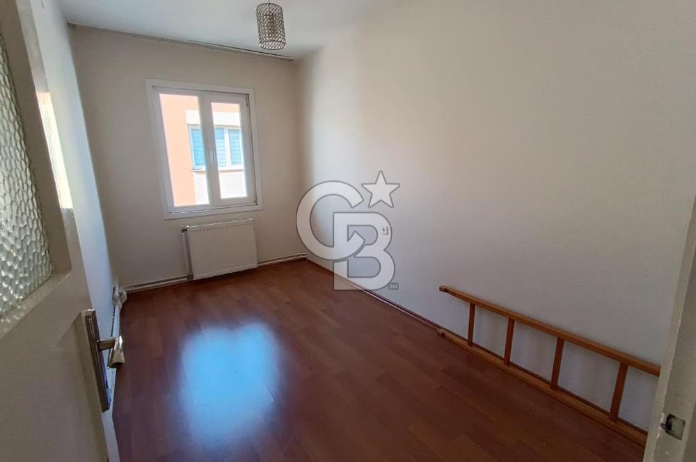 Buca Efelerde Merkezi Konumda, Geniş ve Ferah Kiralık 3+1 Daire