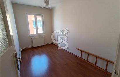 Buca Efelerde Merkezi Konumda, Geniş ve Ferah Kiralık 3+1 Daire