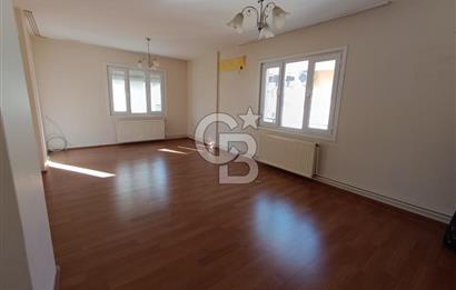 Buca Efelerde Merkezi Konumda, Geniş ve Ferah Kiralık 3+1 Daire