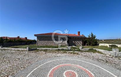 BOZCAADA AKVARYUM KÜME EVLERİNDE SATILIK TAŞ EV