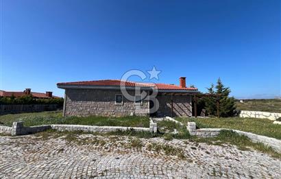 BOZCAADA AKVARYUM KÜME EVLERİNDE SATILIK TAŞ EV