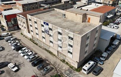 Karabağlar Sanayide Köşe Konumlu 2.250 m2 Satılık Komple Bina