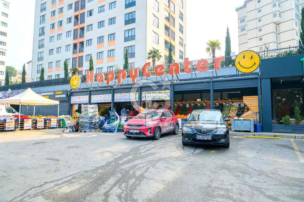 KARTAL YAKACIKTA 900M2 KURUMSAL KİRACILI SATILIK EMSALSİZ DÜKKAN