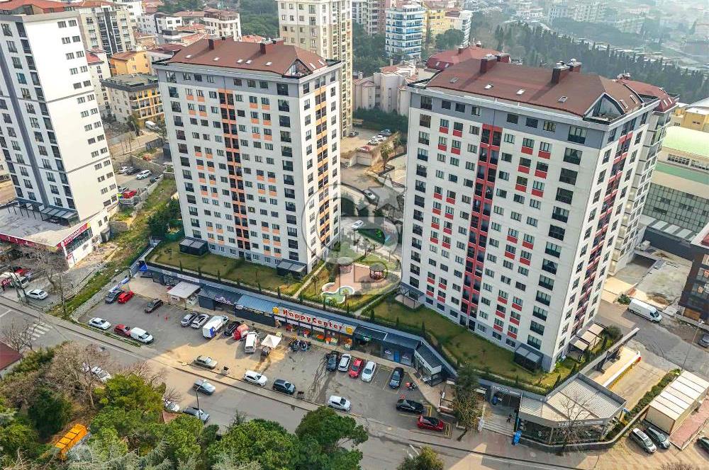 KARTAL YAKACIKTA 900M2 KURUMSAL KİRACILI SATILIK EMSALSİZ DÜKKAN