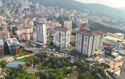 KARTAL YAKACIKTA 900M2 KURUMSAL KİRACILI SATILIK EMSALSİZ DÜKKAN