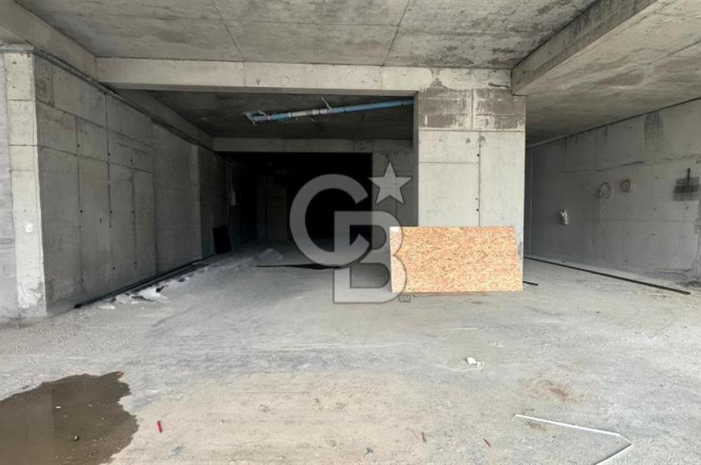 KARTAL UĞURMUMCUDA 850 M2 DÜZ GİRİŞ KDV AVANTAJLI KİRALIK DÜKKAN