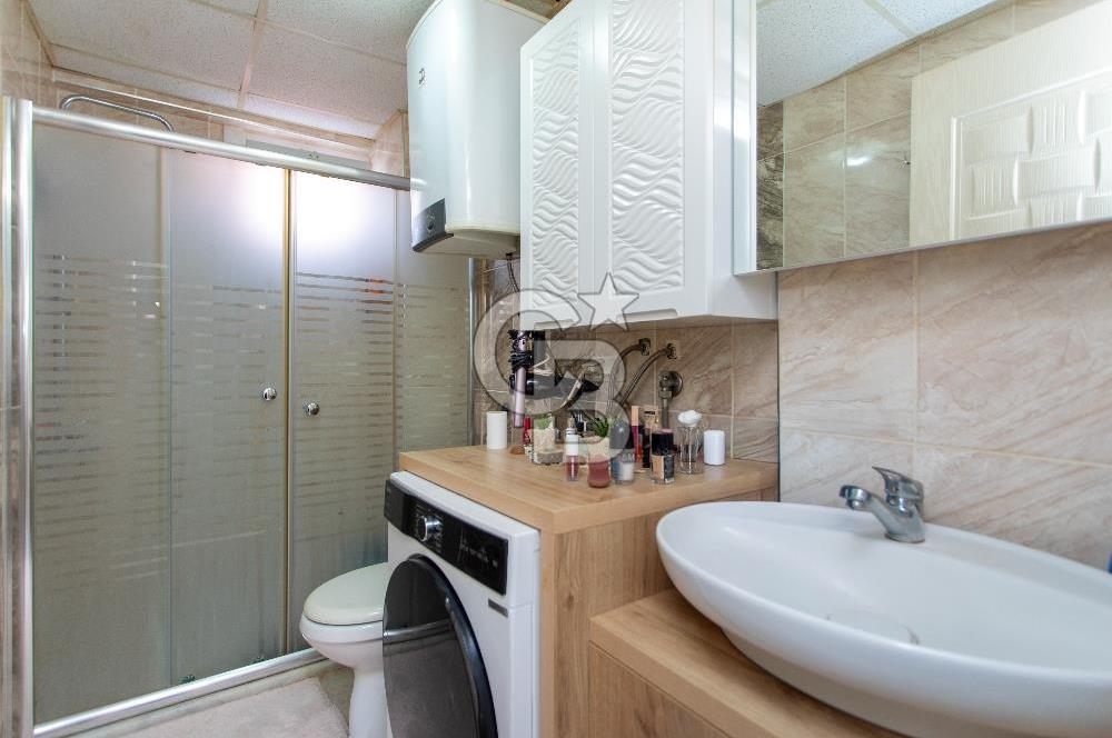 Yenifoça'da Satılık 2+1 Ara Kat Daire