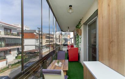 Yenifoça'da Satılık 2+1 Ara Kat Daire