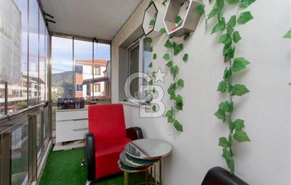 Yenifoça'da Satılık 2+1 Ara Kat Daire