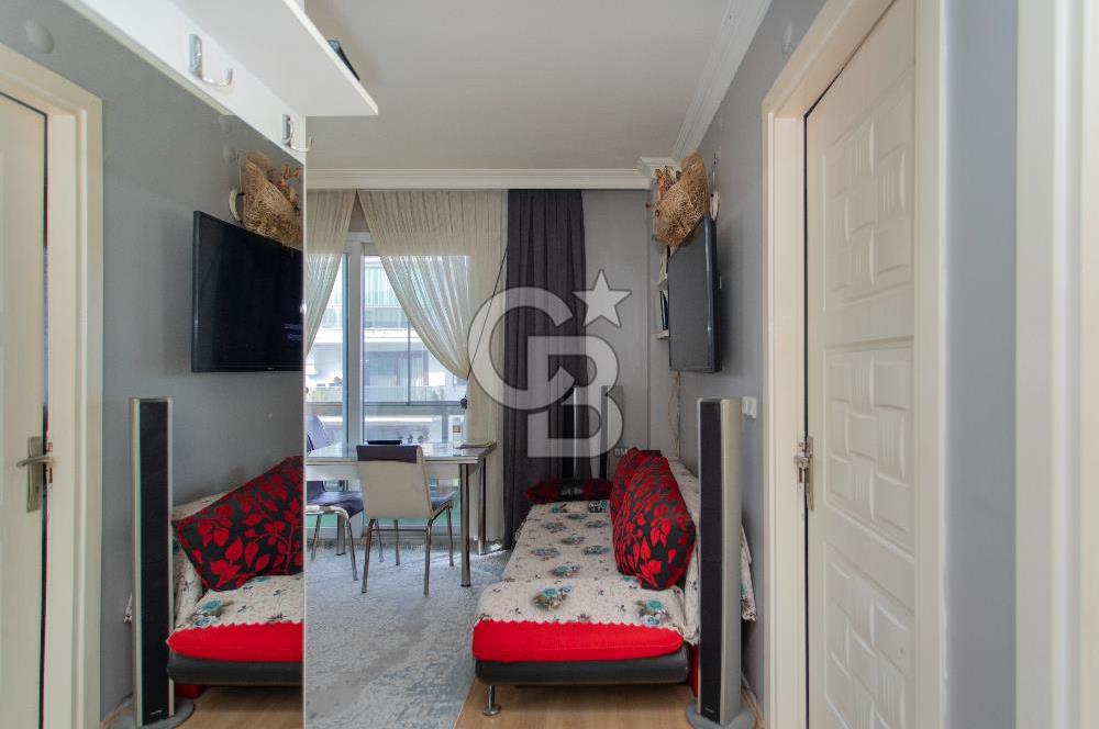 Yenifoça'da Satılık 2+1 Ara Kat Daire