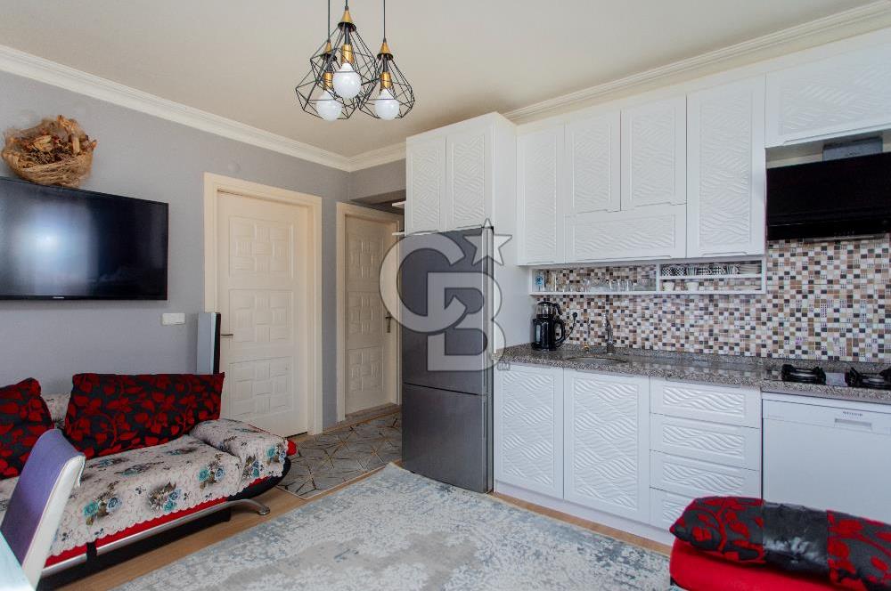 Yenifoça'da Satılık 2+1 Ara Kat Daire