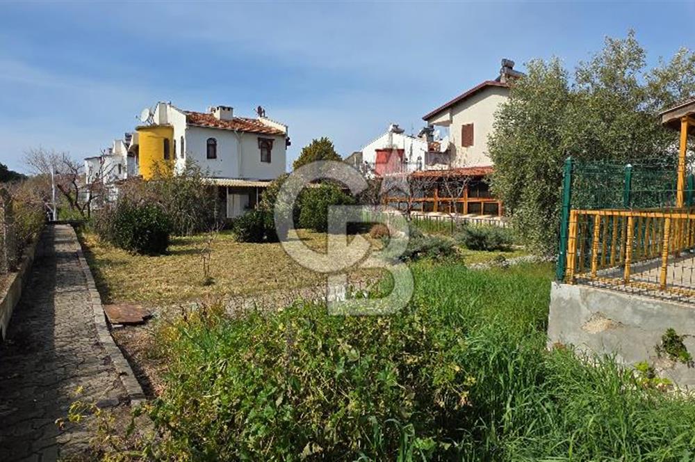 İZMİR DİKİLİ SALİHLERALTI'NDA 3+1 FIRSAT VİLLA