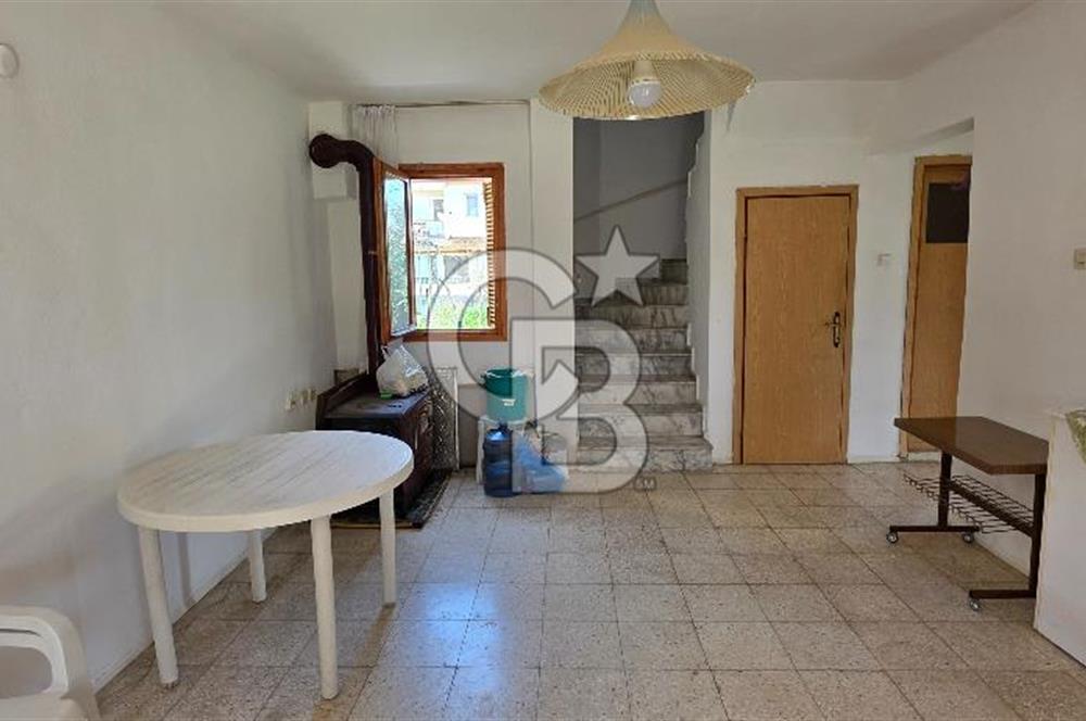 İZMİR DİKİLİ SALİHLERALTI'NDA 3+1 FIRSAT VİLLA