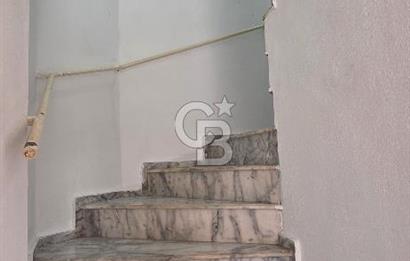 İZMİR DİKİLİ SALİHLERALTI'NDA 3+1 FIRSAT VİLLA