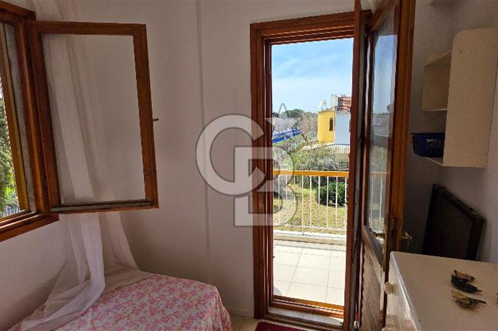 İZMİR DİKİLİ SALİHLERALTI'NDA 3+1 FIRSAT VİLLA