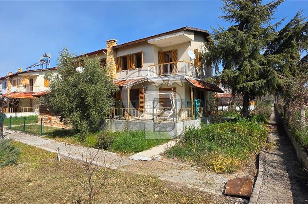 İZMİR DİKİLİ SALİHLERALTI'NDA 3+1 FIRSAT VİLLA