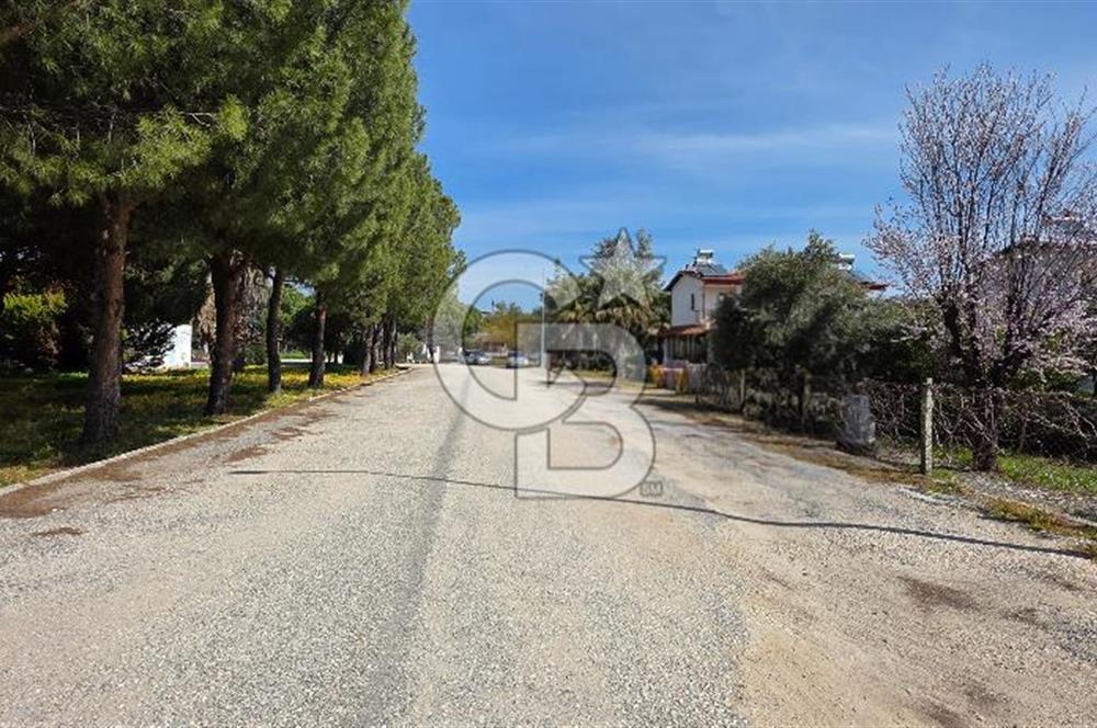 İZMİR DİKİLİ SALİHLERALTI'NDA 3+1 FIRSAT VİLLA