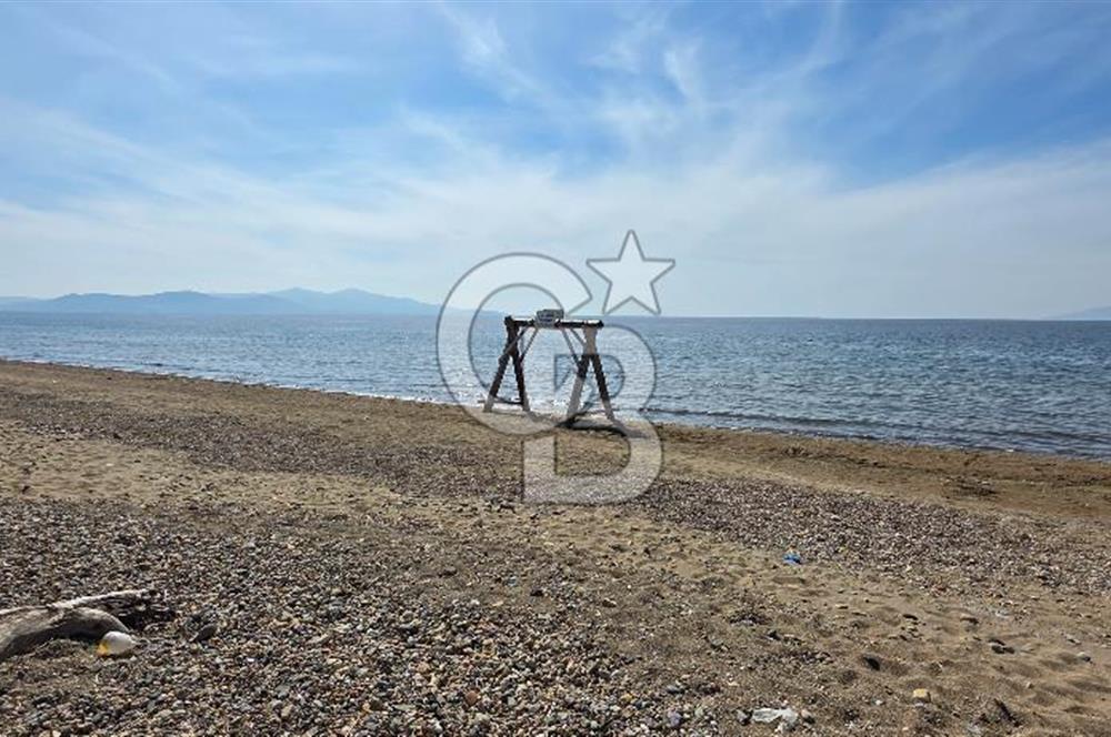 İZMİR DİKİLİ SALİHLERALTI'NDA 3+1 FIRSAT VİLLA