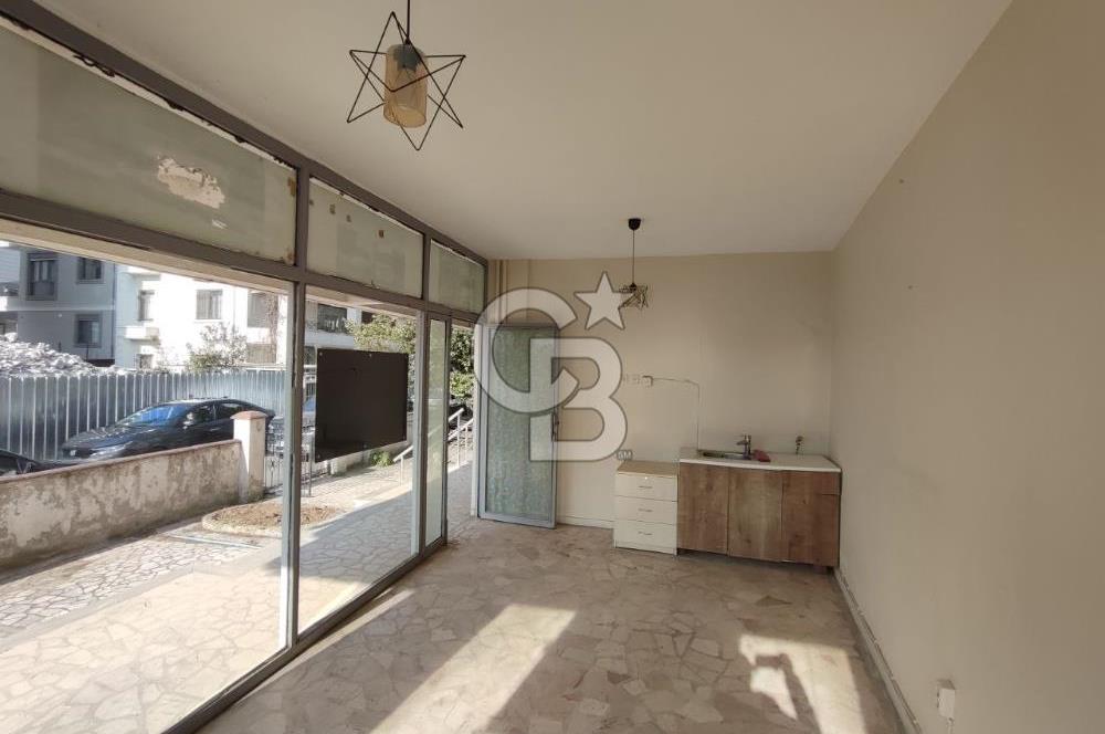 Altıntepe'de Çift Cepheli, Köşe Konumlu Kiralık Dükkan