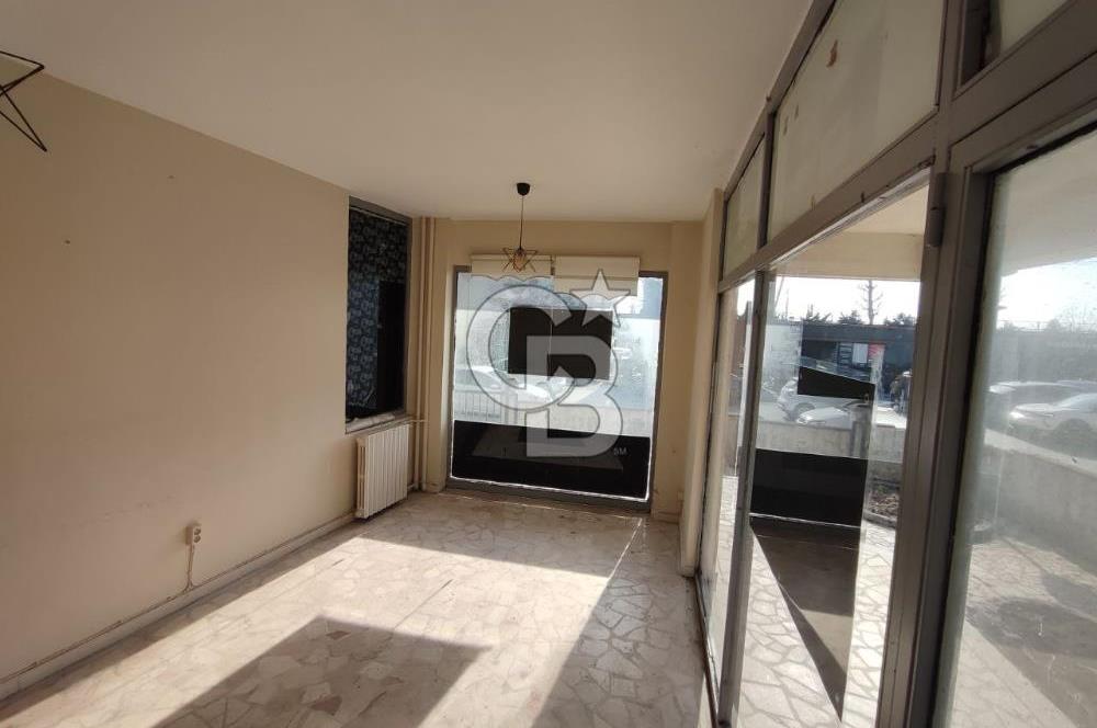 Altıntepe'de Çift Cepheli, Köşe Konumlu Kiralık Dükkan