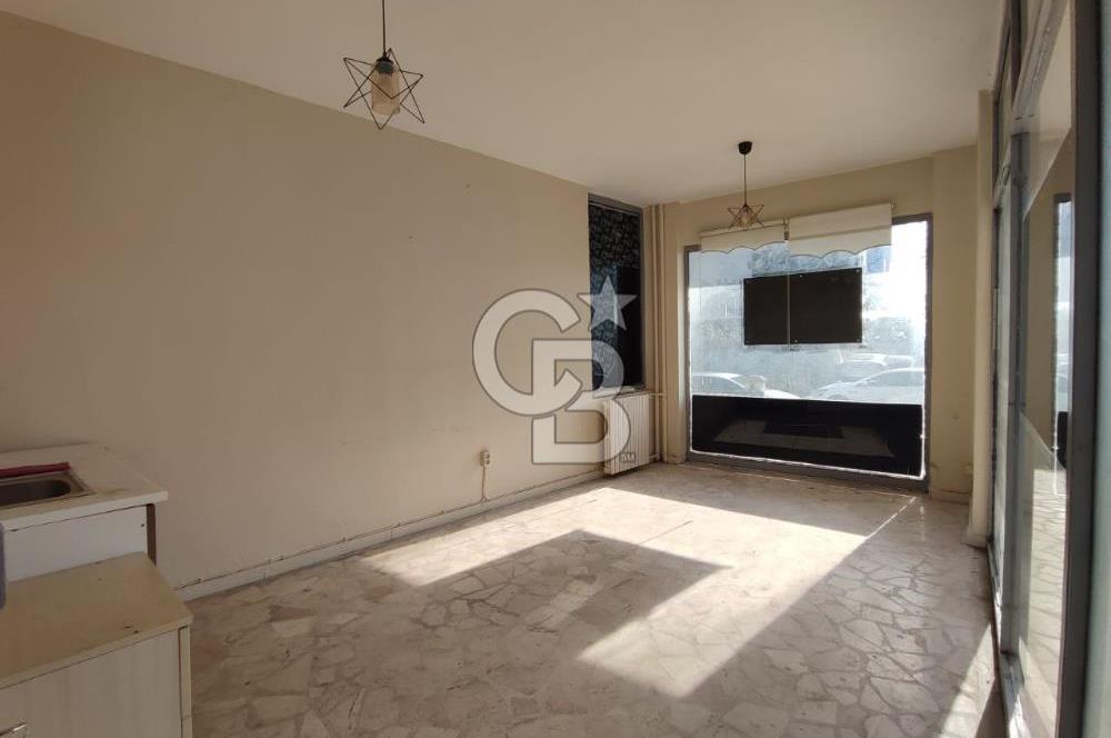 Altıntepe'de Çift Cepheli, Köşe Konumlu Kiralık Dükkan