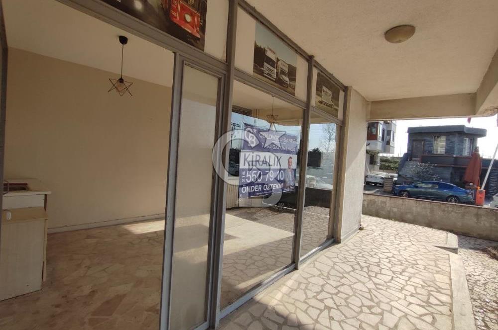 Altıntepe'de Çift Cepheli, Köşe Konumlu Kiralık Dükkan
